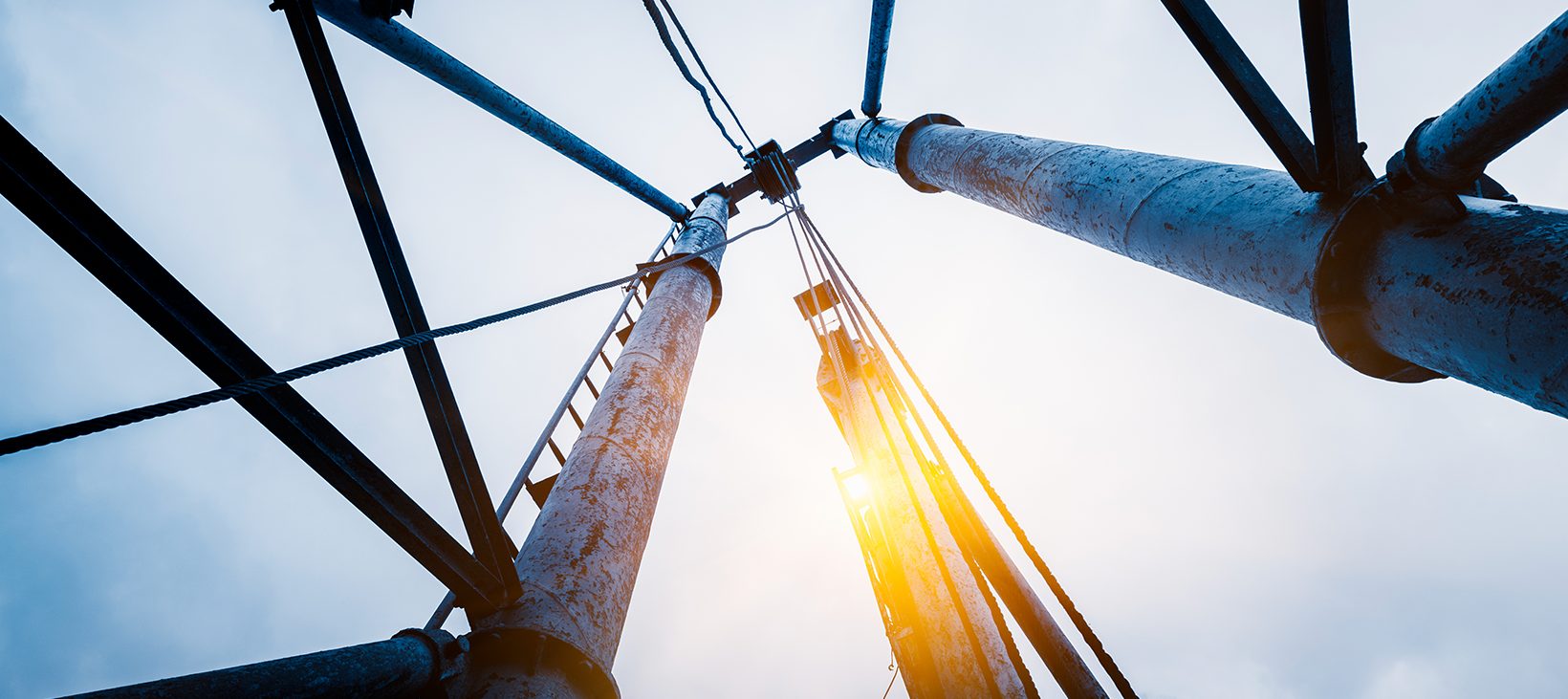 Refinerías Inteligentes: Donde la Automatización, la Seguridad y lo Inesperado Convergen Cover