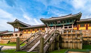 Group Travel in Gyeongju: Why Going It Alone Feels Like a Silla-Era Marathon