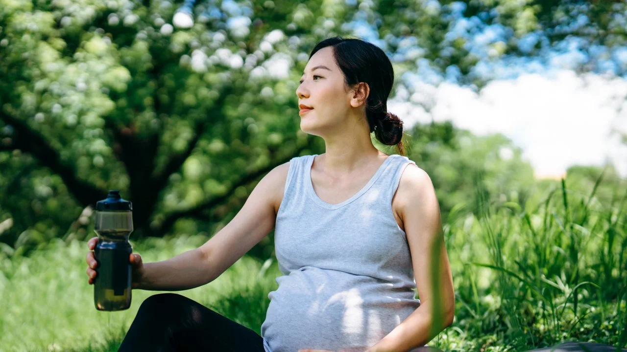 Electrolytes for Pregnancy: The Real Scoop on Staying Hydrated and Beating Morning Sickness Cover