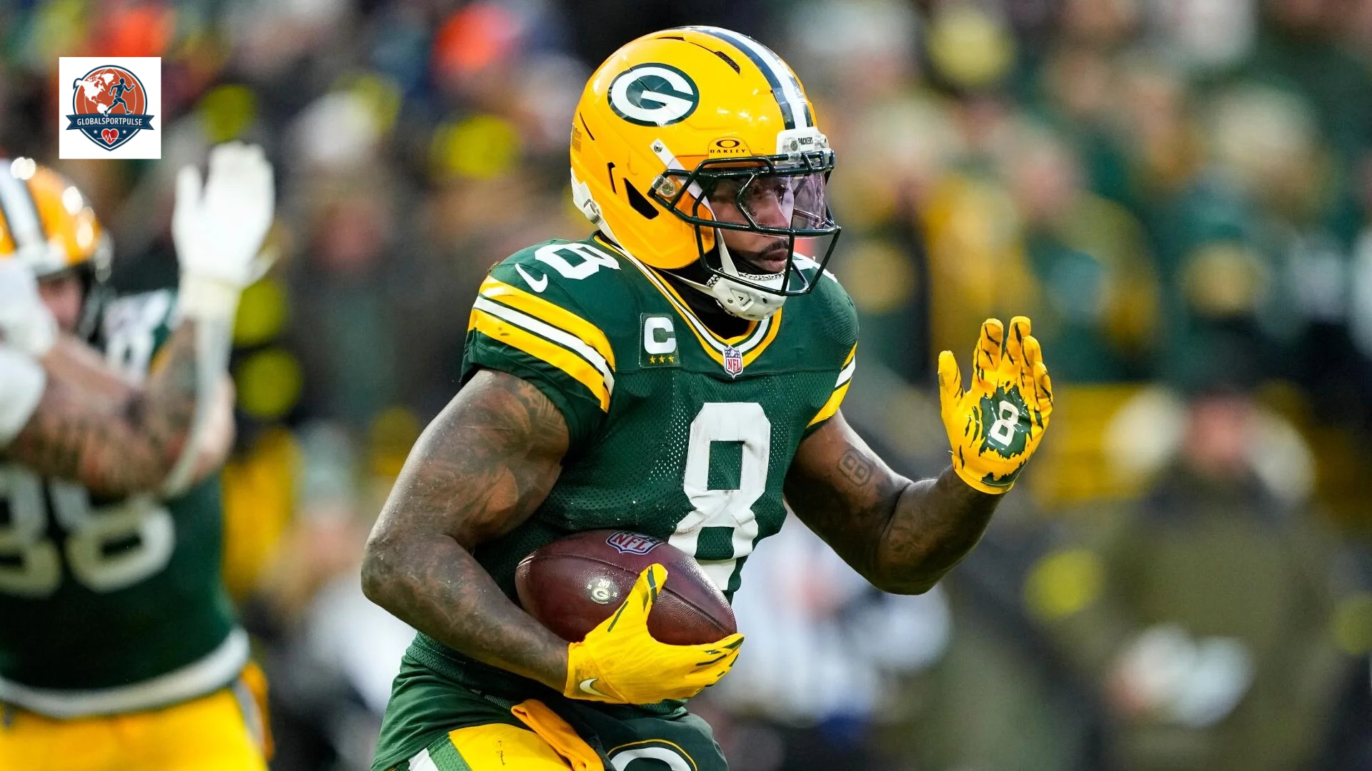 Aaron Rodgers Returns: Steelers at Packers Aaron Rodgers Under Fire