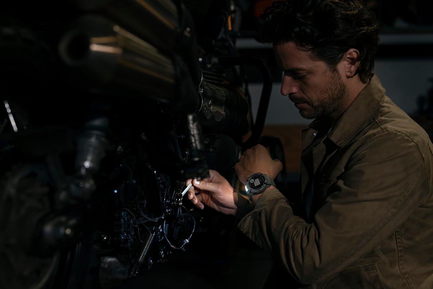 LED Flashlight, Health Tracking & Daily Practicality